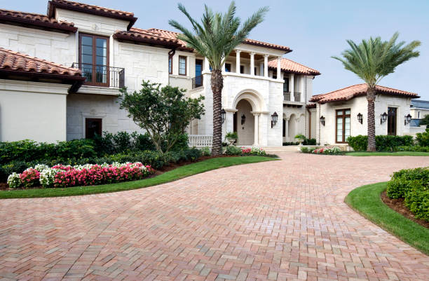 Best Local Driveway Pavers  in Moundridge, KS